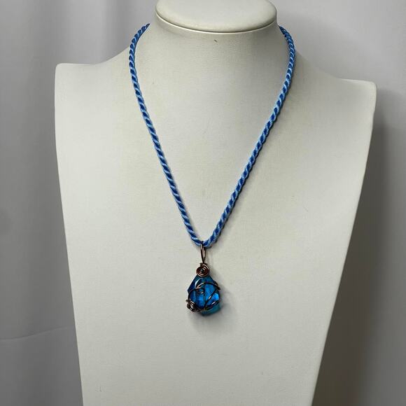 blue wire wrapped pendant costume jewelry necklace twisted cord bohemian boho - Picture 1 of 14